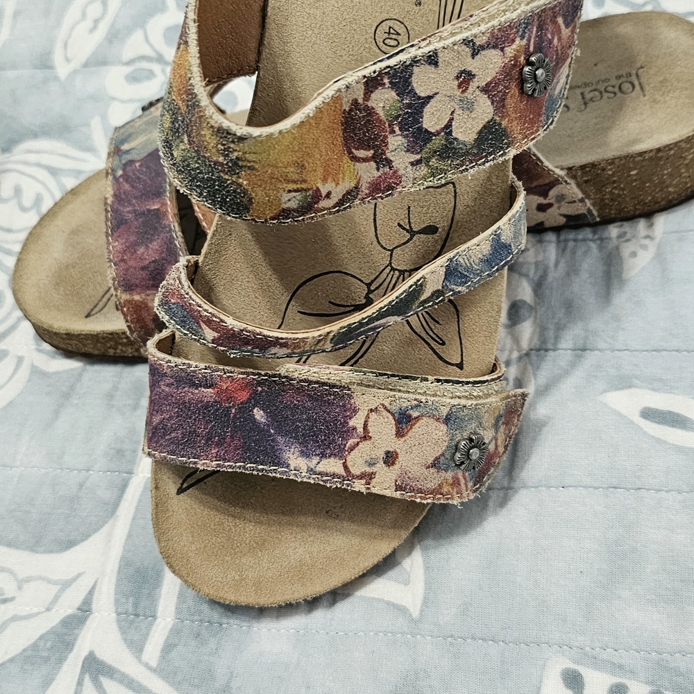 Josef Seibel Tan Blue Floral Sandals